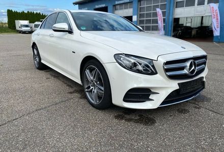 Продам Mercedes-Benz E-Class E350e AMG Hybrid 2018 года в Киеве