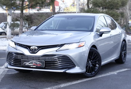 Продам Toyota Camry XLE 2018 года в Одессе