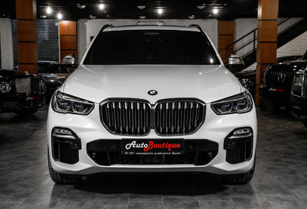 Продам BMW X5 M50D 2020 года в Одессе