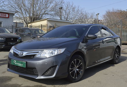 Продам Toyota Camry LE 2014 года в Одессе