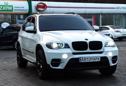 Продам BMW X5 2011 года в Днепре