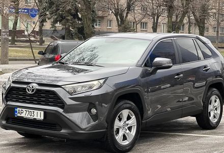 Продам Toyota Rav 4 2021 года в Днепре