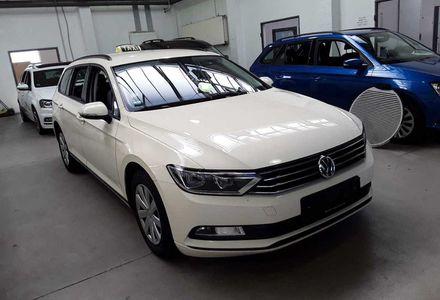 Продам Volkswagen Passat B8 РЕЗЕРВА 2016 года в Львове