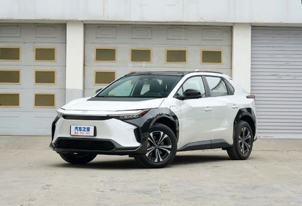Продам Другое Другое Toyota bZ4X 2022 года в Черновцах