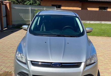 Продам Ford Escape 2015 года в Киеве