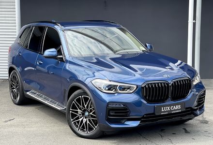 Продам BMW X5 30d 2020 года в Киеве