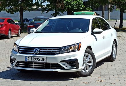 Продам Volkswagen Passat B7 NMS 2017 года в Днепре