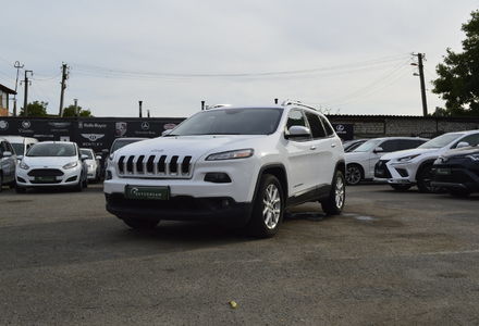 Продам Jeep Cherokee Latitude  2015 года в Одессе