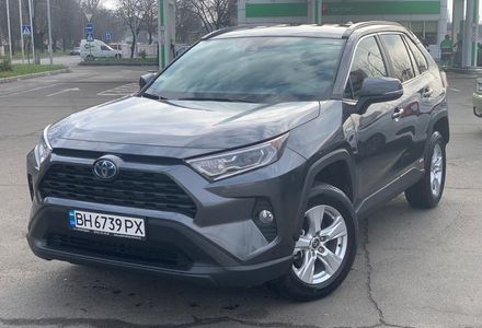 Продам Toyota Rav 4 XLE HYBRID 2021 года в Одессе