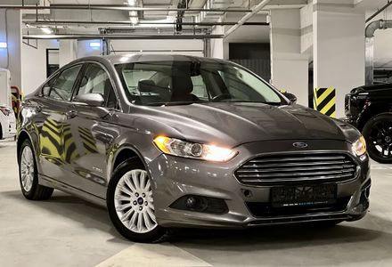 Продам Ford Fusion HYBRID  2013 года в Киеве