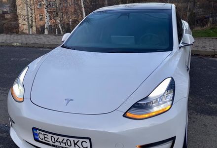 Продам Tesla Model 3 standard plus 2020 года в Черновцах