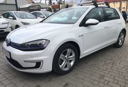 Продам Volkswagen e-Golf 2016 года в Черновцах