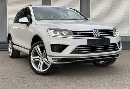 Продам Volkswagen Touareg R Line 2015 года в Киеве