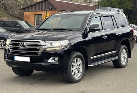 Продам Toyota Land Cruiser 200 Guard B6+ 2017 года в Киеве