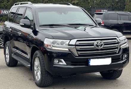 Продам Toyota Land Cruiser 200 Guard B6+ 2017 года в Киеве