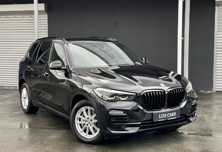 Продам BMW X5 30d 2018 года в Киеве