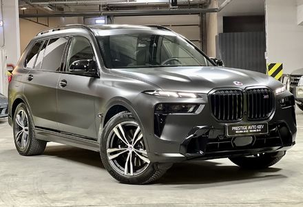 Продам BMW X7 М60i LCI 2022 года в Киеве