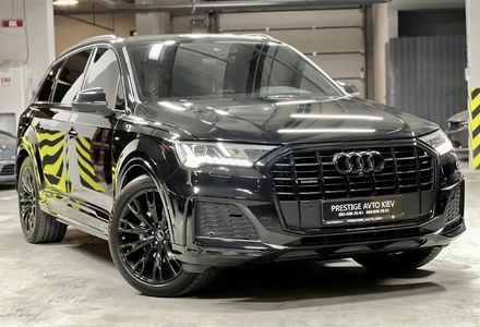 Продам Audi Q7 2021 года в Киеве