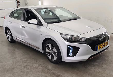 Продам Hyundai Ioniq Ioniq EV Comfort 2018 года в Львове