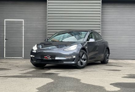 Продам Tesla Model 3 Standard Range 60 kWh 2019 года в Киеве