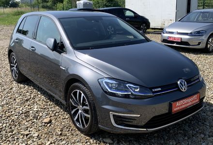 Продам Volkswagen e-Golf 35.8 kWh 100 кВт/136 к.с. 2020 года в Львове