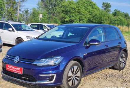 Продам Volkswagen e-Golf 35.8 kWh 100 кВт/136 к.с. 2020 года в Львове