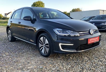 Продам Volkswagen e-Golf 35.8 kWh 100 кВт/136 к.с. 2020 года в Львове