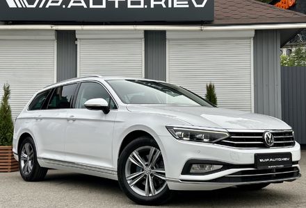 Продам Volkswagen Passat B8 Highline  2020 года в Киеве