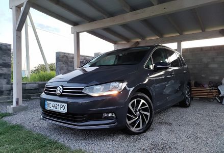 Продам Volkswagen Touran BEZ PIDKRASIV 2018 года в Львове