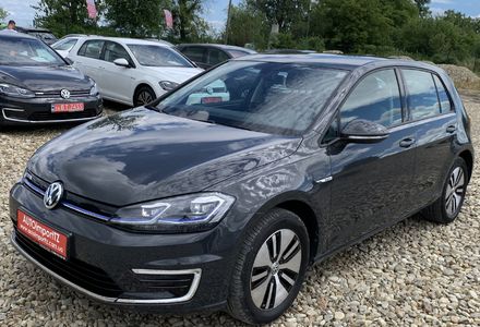 Продам Volkswagen e-Golf 35.8 kWh 100 кВт/136 к.с. 2020 года в Львове