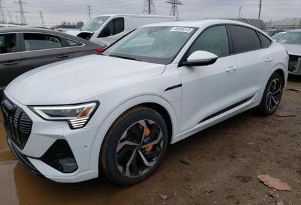 Продам Audi E-Tron SPORTBACK PREMIUM PLUS 2022 года в Киеве