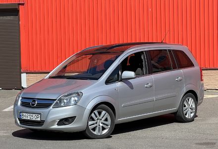Продам Opel Zafira 7 mest 2011 года в Одессе