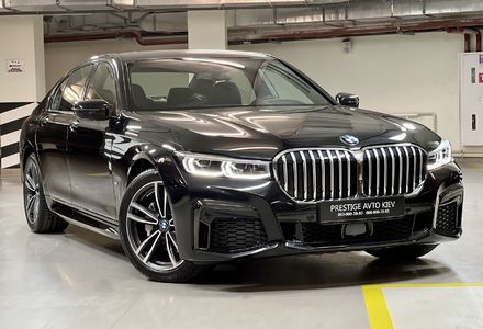 Продам BMW 730 2022 года в Киеве
