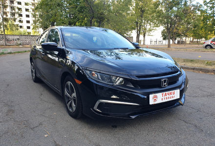 Продам Honda Civic 2019 года в Киеве