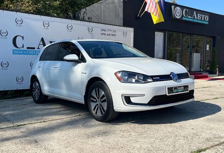 Продам Volkswagen e-Golf 2015 года в Черновцах