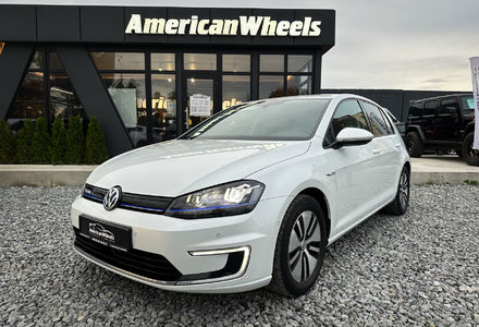 Продам Volkswagen e-Golf 2015 года в Черновцах