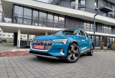 Продам Audi E-Tron  e-tron 300kW  55  Львів 2019 года в Львове