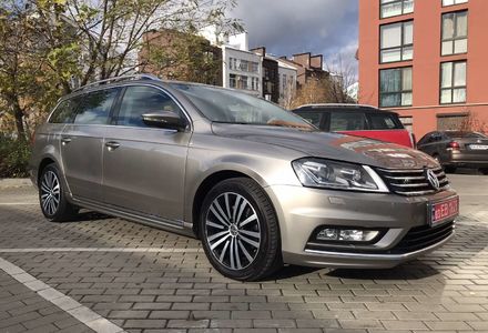 Продам Volkswagen Passat B7 RLine, Highline 130кВт 2014 года в Киеве