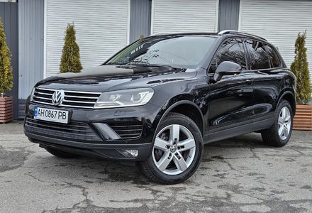 Продам Volkswagen Touareg 2017 года в Киеве