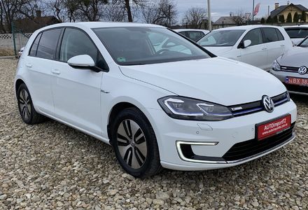 Продам Volkswagen e-Golf Тепловий,Колеса,Підігрів сидін 2018 года в Львове