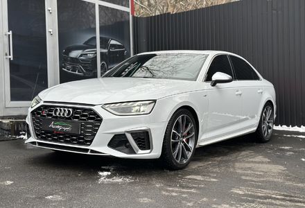 Продам Audi S4 Quattro  2017 года в Киеве