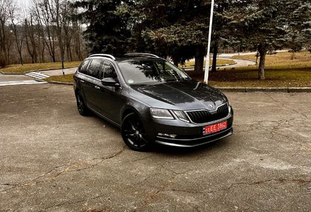 Продам Skoda Octavia A7 Premium Edition 2019 года в Житомире