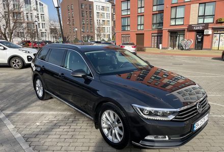 Продам Volkswagen Passat B8 Highline 110кВт / 150 кс 2017 года в Киеве