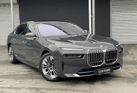 Продам BMW 760 i7 2023 года в Киеве