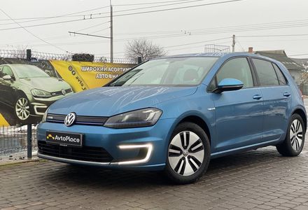 Продам Volkswagen e-Golf 2015 года в Луцке