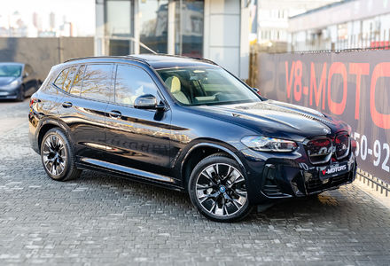 Продам BMW iX3 2022 года в Киеве