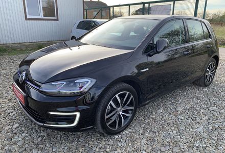 Продам Volkswagen e-Golf Мертві зони +Колеса на дисках 2020 года в Львове