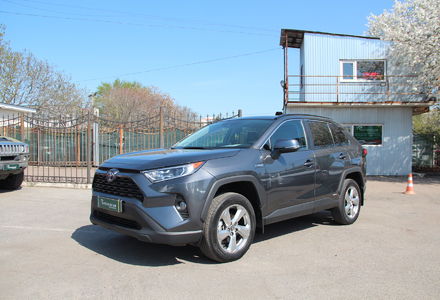 Продам Toyota Rav 4 Hybrid XLE 2021 года в Одессе