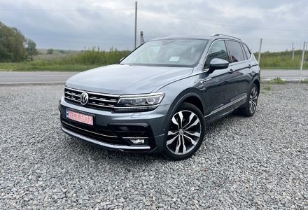 Продам Volkswagen Tiguan R-Line Allspace 4motion 2018 года в Львове