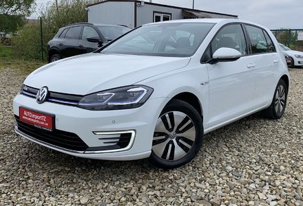 Продам Volkswagen e-Golf 35.8 kWh 100 кВт/136 к.с. 2020 года в Львове